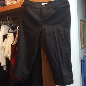 Black crop pants
